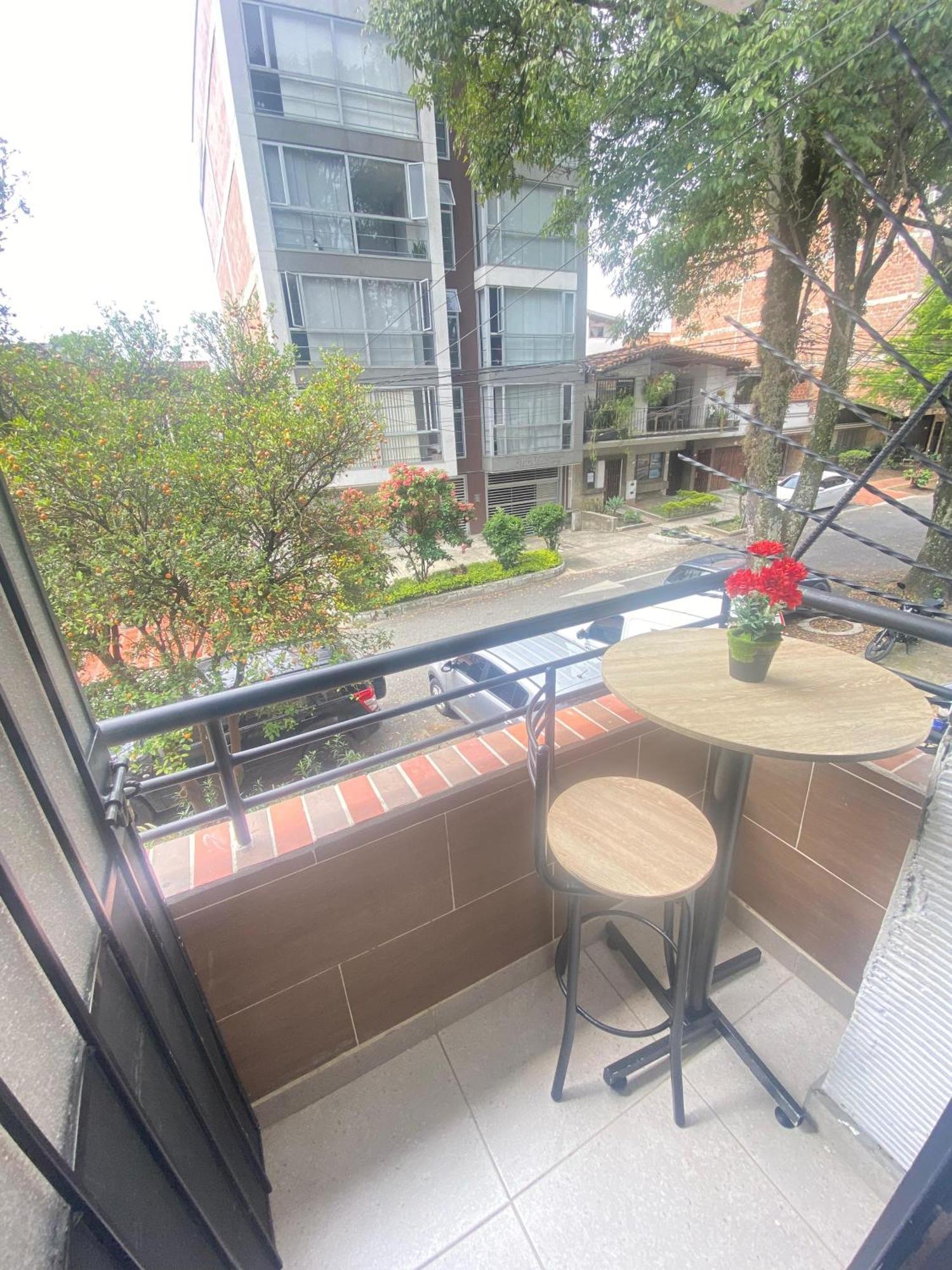 Apartment 22 3 Con Balcon En Laureles Estadio
